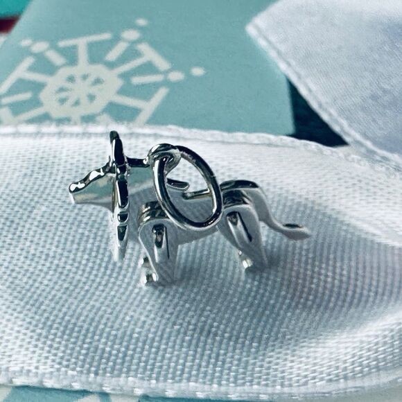 NEW Tiffany Save the Wild Lion pendant/charm, mini - Picture 2 of 3